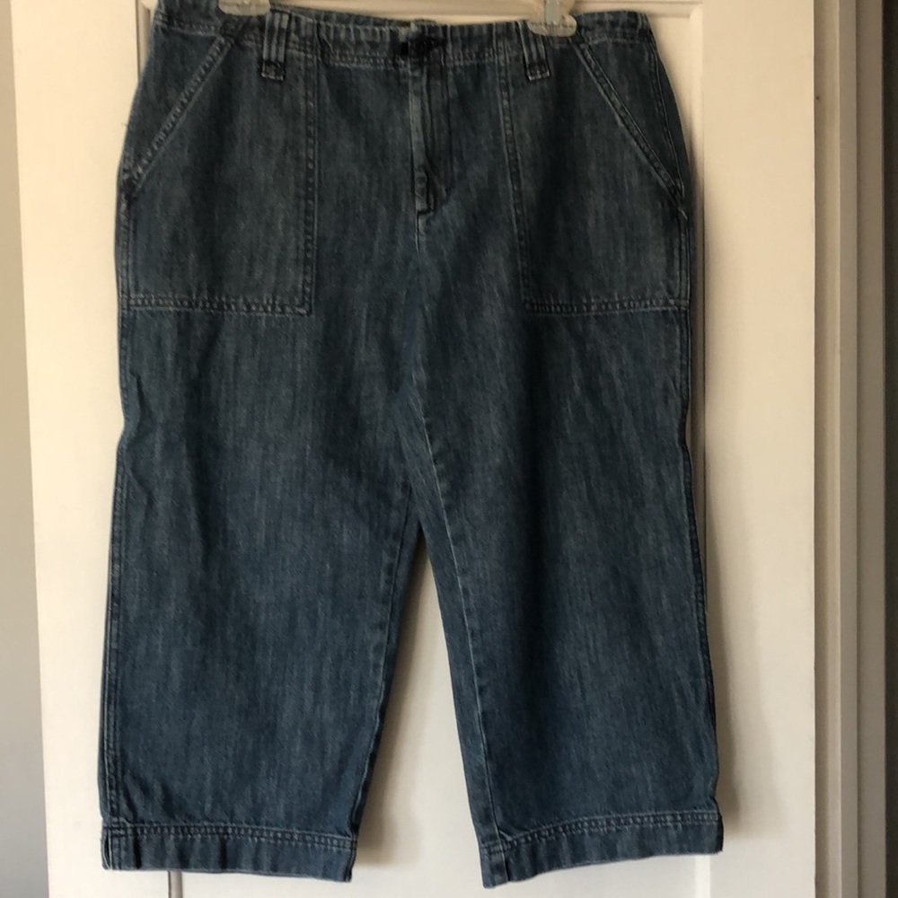 Eddie Bauer Vashon fit, women’s denim capri jeans. Size 12P. 2007. NWOT